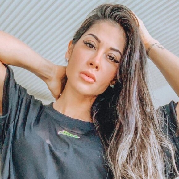Mayra Cardi nega reconciliação com Arthur Aguiar