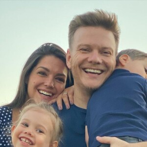 Thais Fersoza anunciou mudança com a família para o Rio de Janeiro