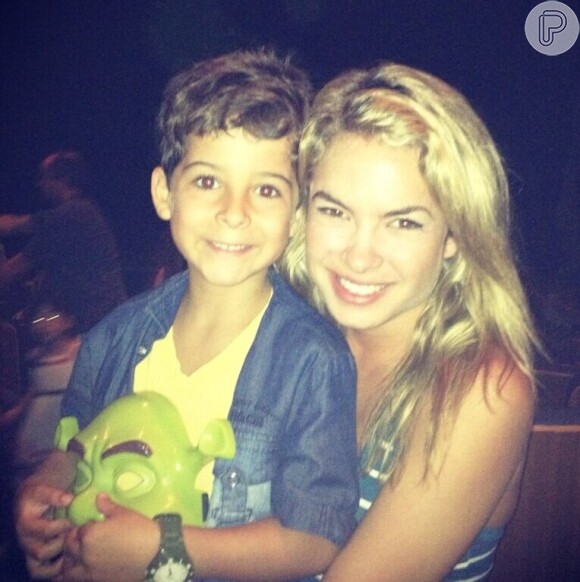 Lua Blanco foi assistir a montagem de 'Shrek' ao lado de Felipe em fevereiro deste ano. Na legenda, o ator escreveu: 'Amei ir ao teatro hoje, ainda mais com a @Lua_Blanco #Shrek'