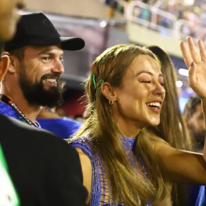 Paolla Oliveira assumiu namoro com Douglas Maluff no carnaval 2020, após clique juntos em camarote na Sapucaí