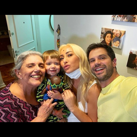 Sabrina Sato celebra recuperação da mãe de Duda Nagle, que estava com Covid-19