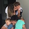 Patricia Abravanel gosta de compartilhar momentos com o marido, Fabio Faria, e os filhos, Pedro, Jane e Senor
