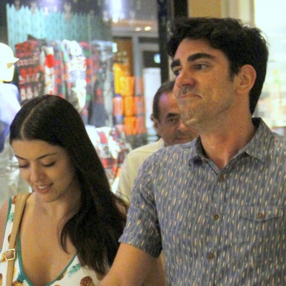 Marcelo Adnet e Patricia Cardoso ganharam mensagens de parabéns pelo nascimento da filha, Alice