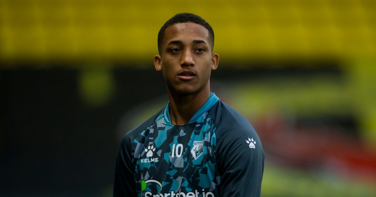 Ex de Mel Maia, João Pedro se casa na Inglaterra com youtuber Carol