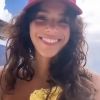 Bruna Marquezine filma reação de Manu Gavassi ao perder celular no fundo do mar