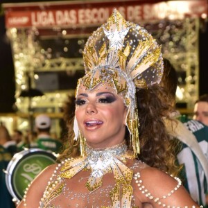 Viviane Araujo aguarda a definição se haverá desfile de carnaval em 2021