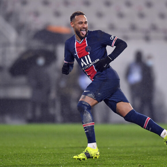 Fãs de Neymar e Bruna Marquezine mencionaram a antiga relação do casal na web