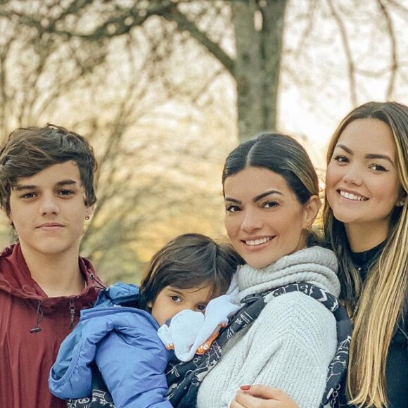 Suzanna Freitas tem dois irmãos por parte de mãe, Victor e Arthur