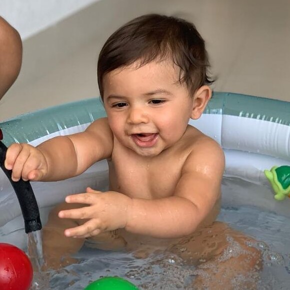 Marília Mendonça agradeceu oportunidade de ver a evolução de cada passo do filho