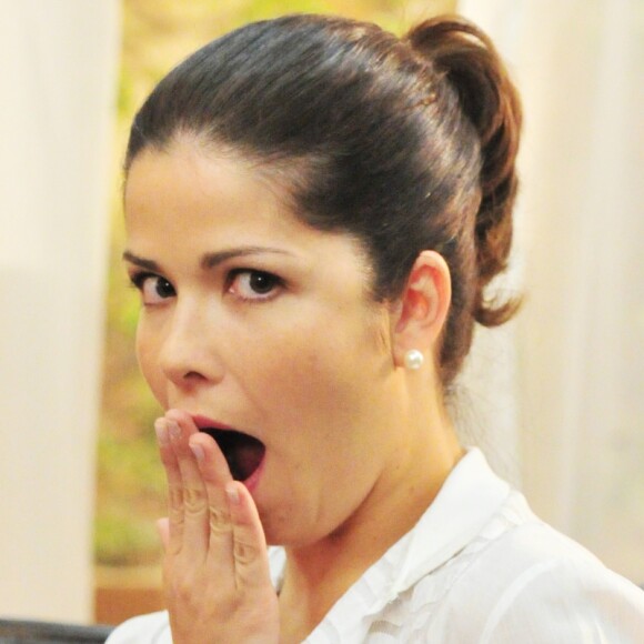 Samara Felippo muda radicalmente o cabelo