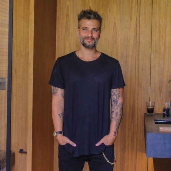 Bruno Gagliasso recusou proposta para apresentar 'A Fazenda'