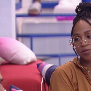 'BBB21': Arcrebiano chorou ao falar com Karol Conká