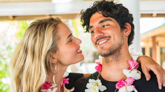 Casados, Yasmin Brunet e Gabriel Medina comemoram 1 ano juntos: 'Que venha o resto da vida'