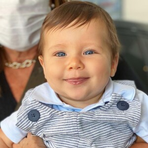 Filho mais novo de Giovanna Ewbank e Bruno Gagliasso, Zyan completou 8 meses