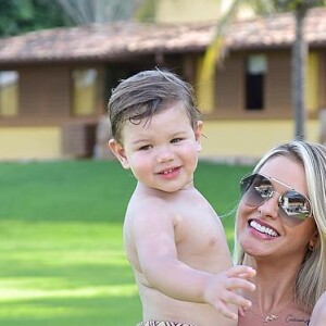 Filhos de Gusttavo Lima e Andressa Suita costumam ser comparados à mãe, mas foi a semelhança entre os meninos que impressionou dessa vez