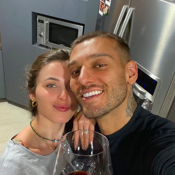 Lucas Lucco e Lorena Carvalho estão juntos desde 2013
