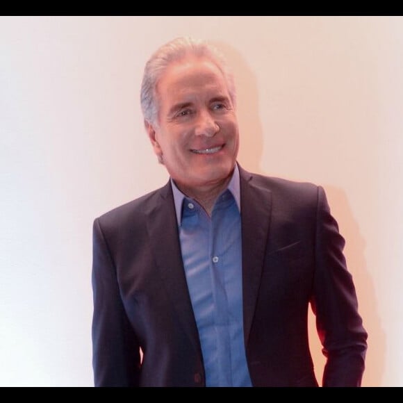 Roberto Justus gahou elogios pelo visual com barba em foto com a filha caçula, Vicky, 10 meses: 'Aprovadíssimo!'