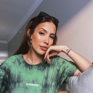 A influenciadora Gabi Brandt precisou ser internada devido à quadro grave de pielonefrite