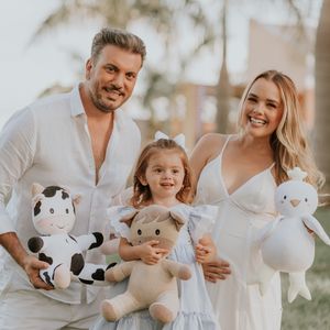 Thaeme Mariôto e Fabio Elias já escolheram o nome do segundo bebê, mas não revelaram as opções