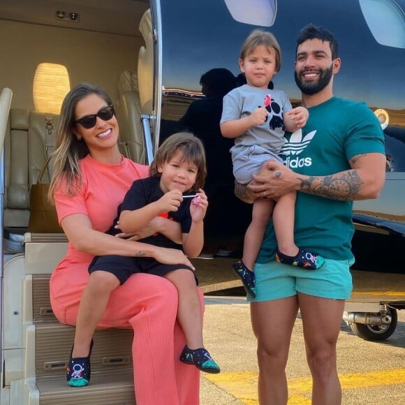 Semelhança física entre filhos de Gusttavo Lima e Andressa Suita chamou atenção em foto compartilhada pelo cantor
