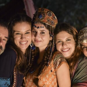 Na novela 'Gênesis', Jéssica Juttel é Michal, filha de Lotam (Ricardo Blat) e Helda (Izabella Bicalho) e irmã de Mila (Amanda Grimaldi) e Mareca (Thais Müller)