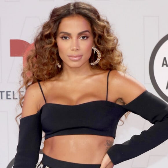 Anitta marca presença no Latin American Music Awards, realizado em Los Angeles, na noite desta quinta-feira, 15 de abril de 2021