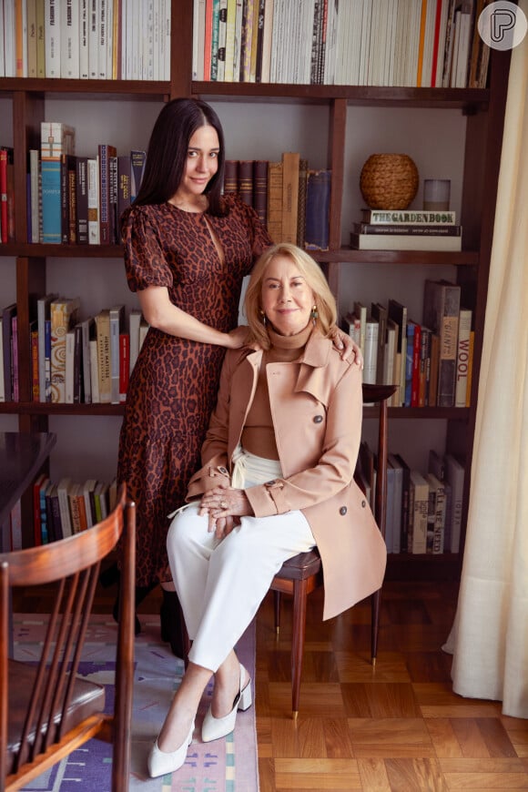 Beleza de Alessandra Negrini e sua mãe, Neusa, fez sucesso na web