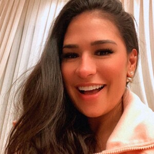 Simone revelou já ter emagrecido 18kg desde o nascimento da filha