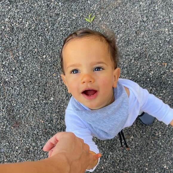 Theo é o primeiro filho de Biah Rodrigues e Sorocaba