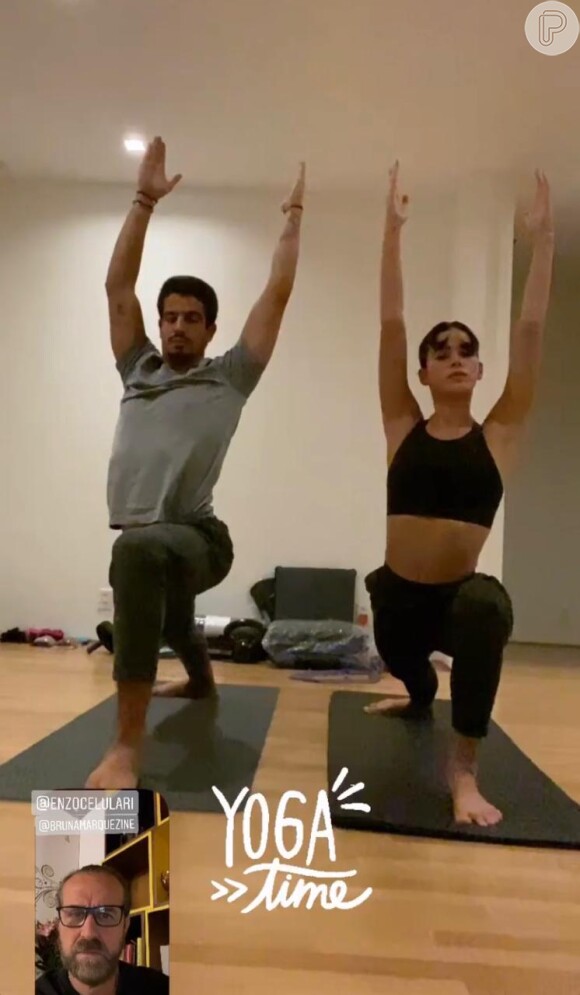 Bruna Marquezine e Enzo Celulari praticaram ioga juntos nesta quarta-feira, 19 de maio de 2021