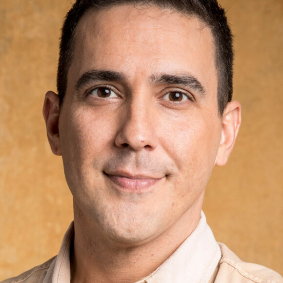 André Marques listou qualidades da namorada, Sofia Starling, com quem se relaciona há 2 anos, no aniversário da modelo