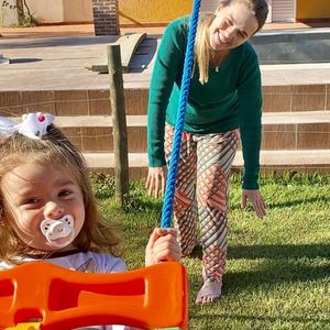 Filha de Thaeme Mariôto já passou pelo desmame