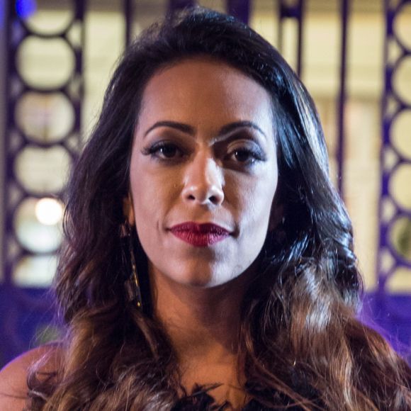 'Estamos vivendo tempos estranhos que precisam da nossa atenção', disse Samantha Schmütz