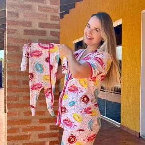 Thaeme está grávida de quase 25 semanas