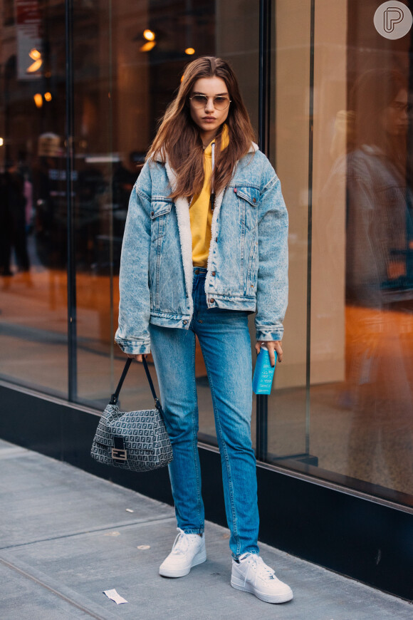 Look com jeans é prático e cheio de estilo