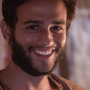 Bruno Ahmed voltou à TV como o Caleb da novela 'Gênesis', melhor amigo de Isaque (Guilherme Dellorto): 'Cara brincalhão e questionador, com muita fé, mas um pouco mais provocador'