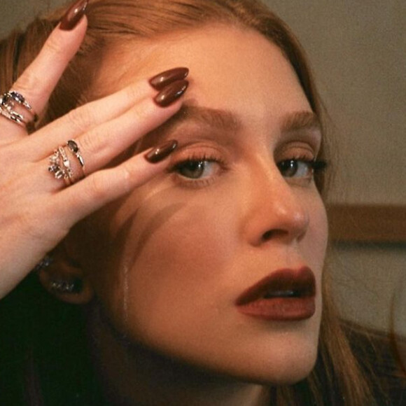 Marina Ruy Barbosa optou por celebrar o aniversário em uma festa junina na fazenda do namorado, em São Paulo