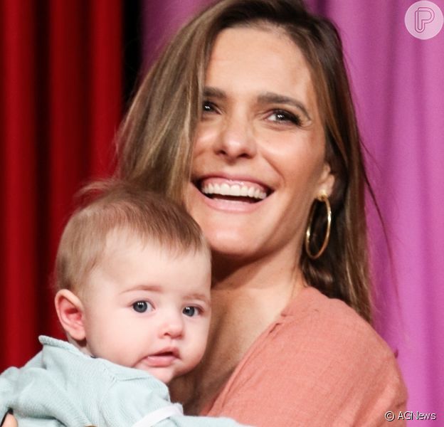 Fernanda Lima fala sobre privação de sono ao dormir na mesma cama de filha mais nova com Rodrigo hilbert: 'Cada pai, cada mãe tem a sua saga'