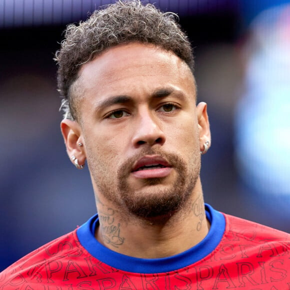 Neymar teria convidado ex de Arthur Picoli para a festa