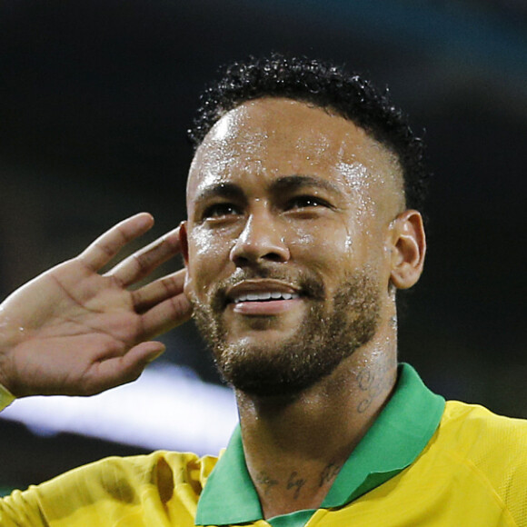 Neymar promovou festa em mansão da Zona Oeste do Rio de Janeiro após final da Copa América