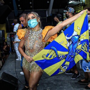 Lexa é Rainha de Bateria da Unidos da Tijuca, do Rio de Janeiro