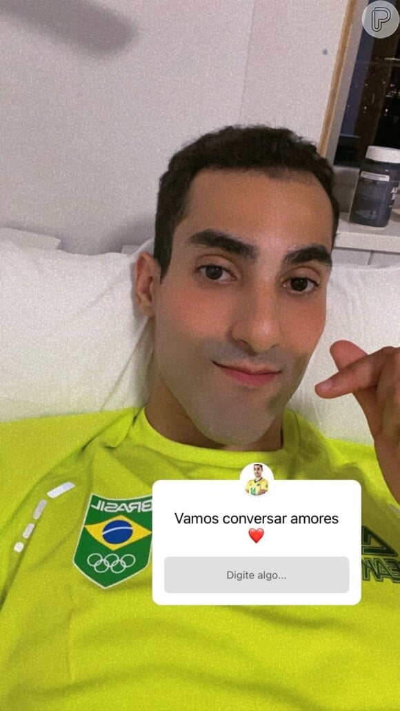 Jogador de vôlei da seleção brasileira Douglas Souza conquistou famosas na web