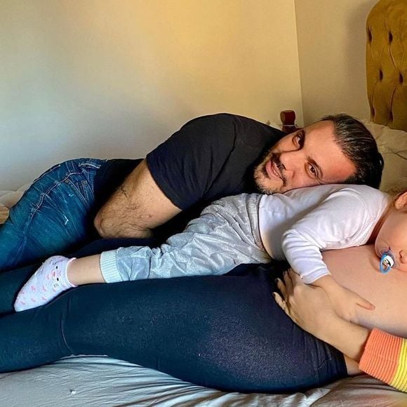 Thaeme Mariôto já é mãe de Liz, também fruto de seu casamento com Fábio Elias