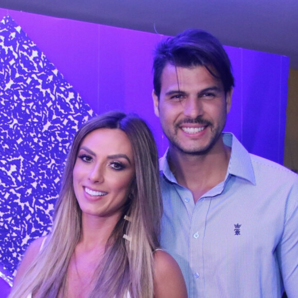 Separação de Nicole Bahls e Marcelo Bimbi: modelo foi traída pelo marido, diz colunista