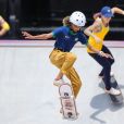 Rayssa Leal e Leticia Bufoni se tornaram amigas depois de a adolescente se inspirar na skatista