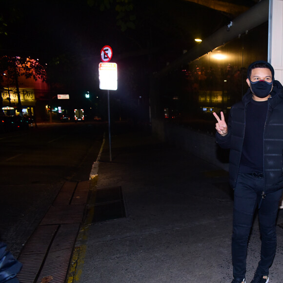 Na ocasião, Tierry arquivou as fotos que tinha com Gabi Martins nas redes sociais