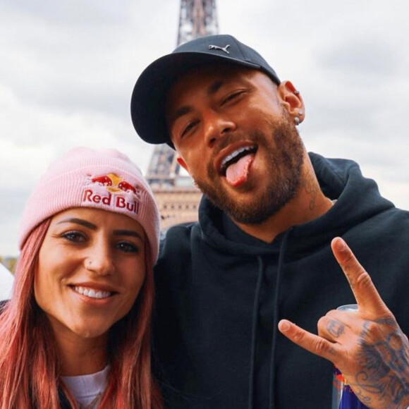 Neymar encontra Leticia Bufoni e se diverte por reação dela em foto. Confira!