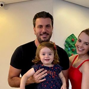 Thaeme contou que o marido bateu, sem querer, com uma caixa em sua barriga