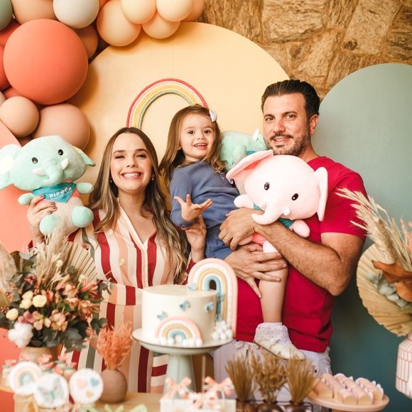 Grávida de 9 meses, Thaeme está contando os dias para o nascimento de Ivy