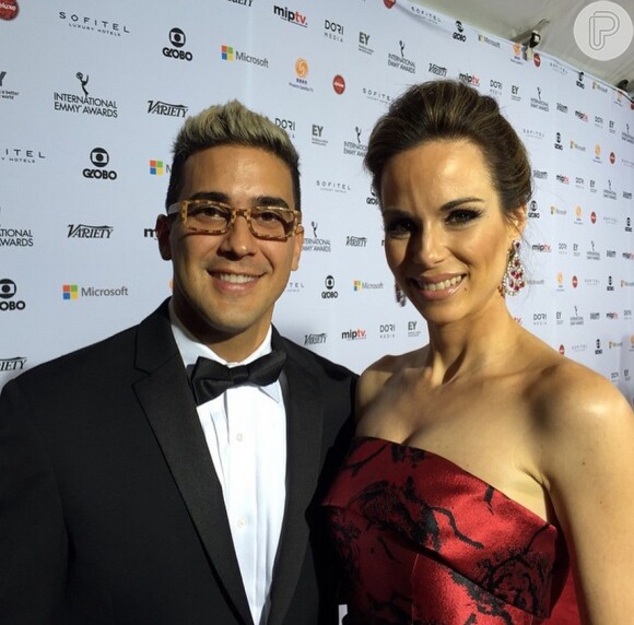 André Marques e Ana Furtado acompanham cerimônia do Emmy Internacional